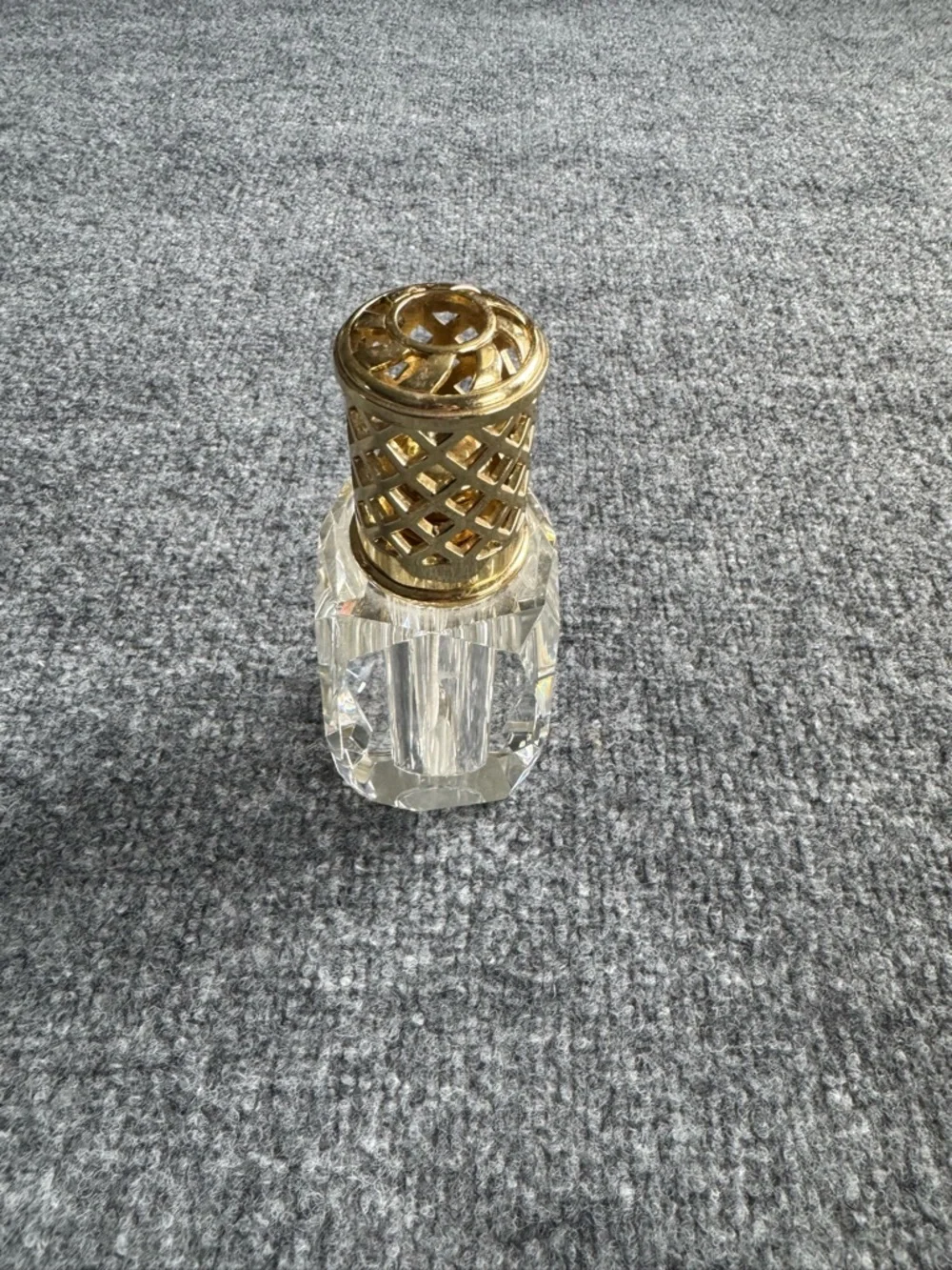 La Tee Da Crystal and Gold Lattice Effusion Fragrance Lamp NEW